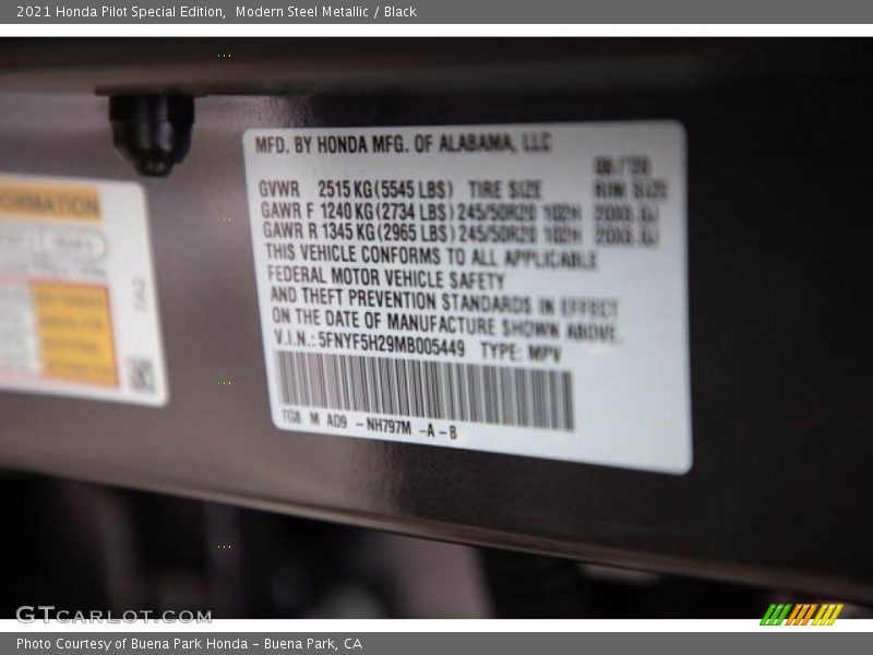 Modern Steel Metallic / Black 2021 Honda Pilot Special Edition