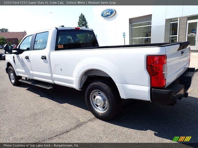 Oxford White / Medium Earth Gray 2020 Ford F250 Super Duty XL Crew Cab
