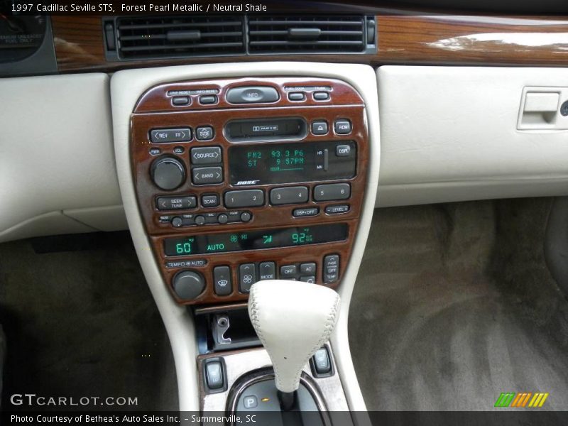 Forest Pearl Metallic / Neutral Shale 1997 Cadillac Seville STS