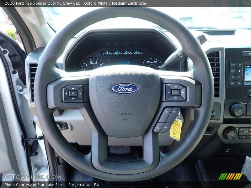 Oxford White / Medium Earth Gray 2020 Ford F250 Super Duty XL Crew Cab