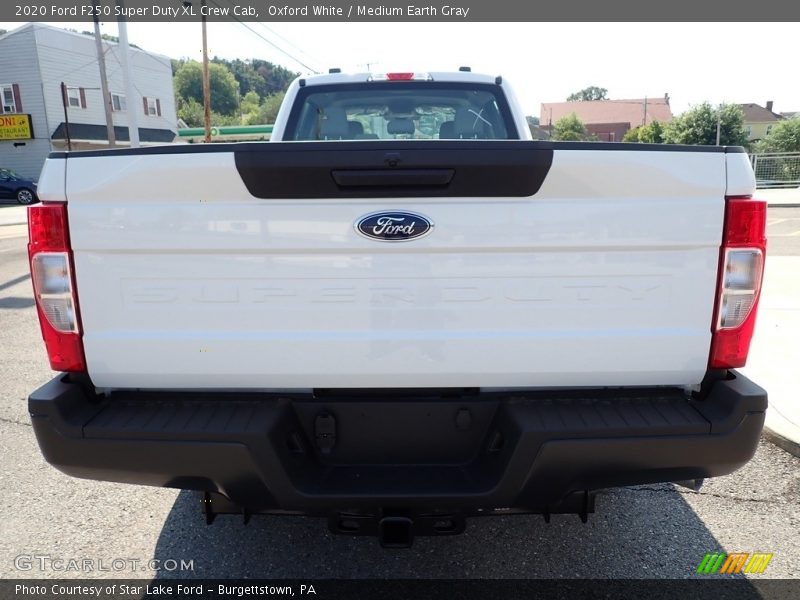 Oxford White / Medium Earth Gray 2020 Ford F250 Super Duty XL Crew Cab