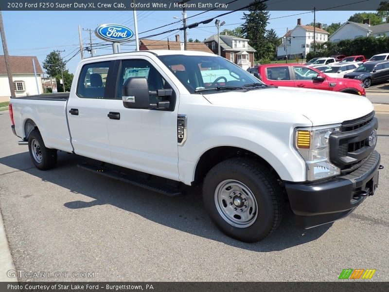Oxford White / Medium Earth Gray 2020 Ford F250 Super Duty XL Crew Cab