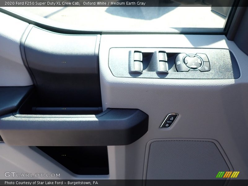 Oxford White / Medium Earth Gray 2020 Ford F250 Super Duty XL Crew Cab