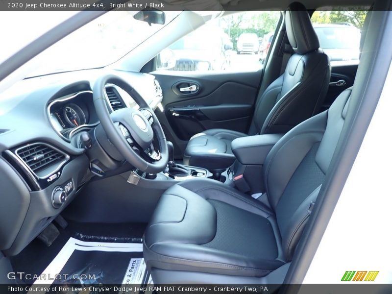 Bright White / Black 2020 Jeep Cherokee Altitude 4x4