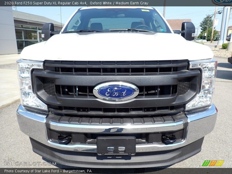 Oxford White / Medium Earth Gray 2020 Ford F250 Super Duty XL Regular Cab 4x4