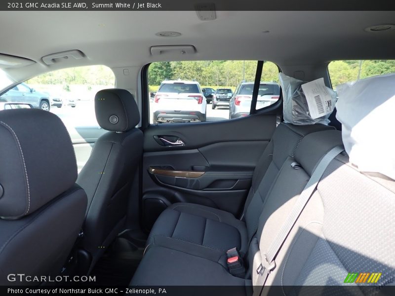 Summit White / Jet Black 2021 GMC Acadia SLE AWD