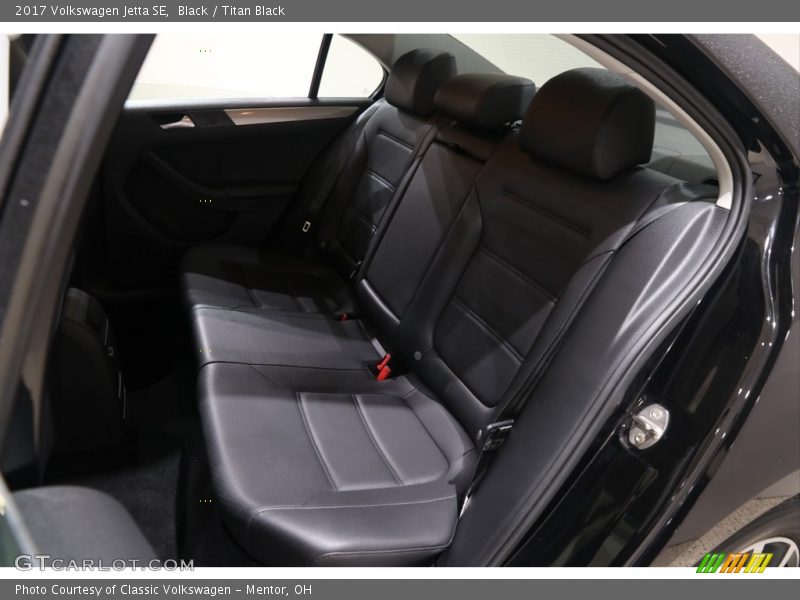 Black / Titan Black 2017 Volkswagen Jetta SE