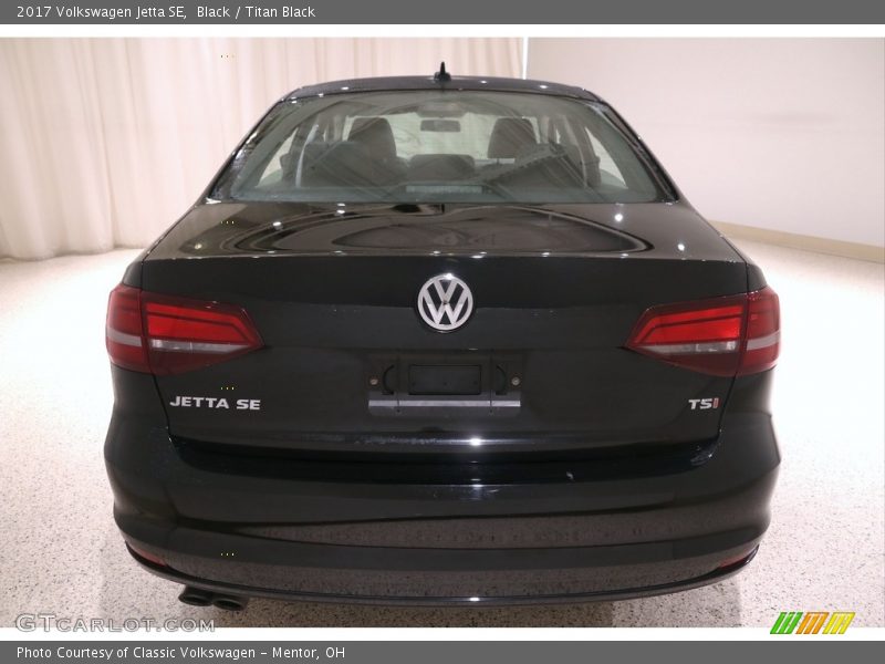 Black / Titan Black 2017 Volkswagen Jetta SE