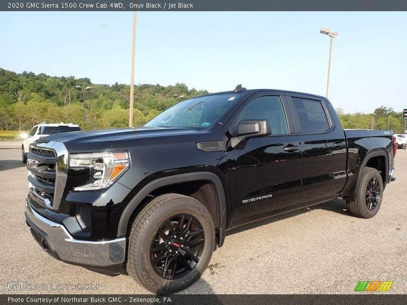 Front 3/4 View of 2020 Sierra 1500 Crew Cab 4WD