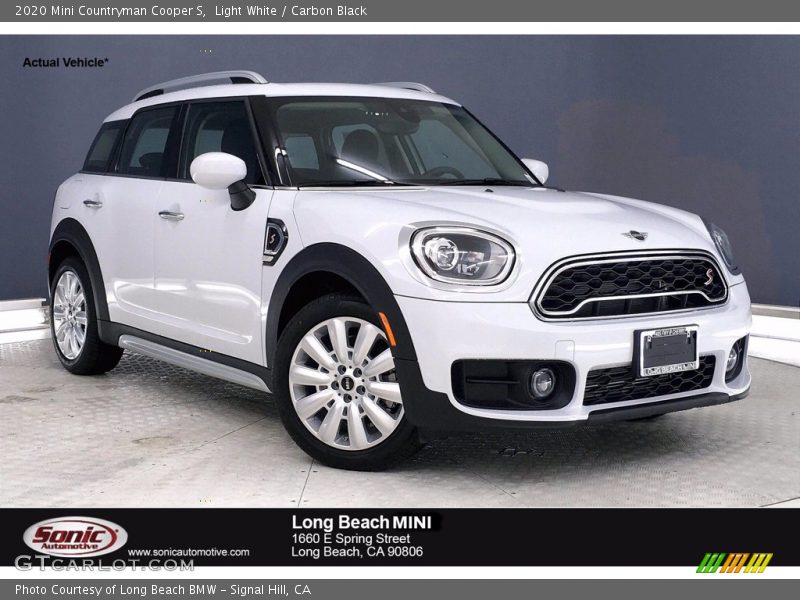 Light White / Carbon Black 2020 Mini Countryman Cooper S