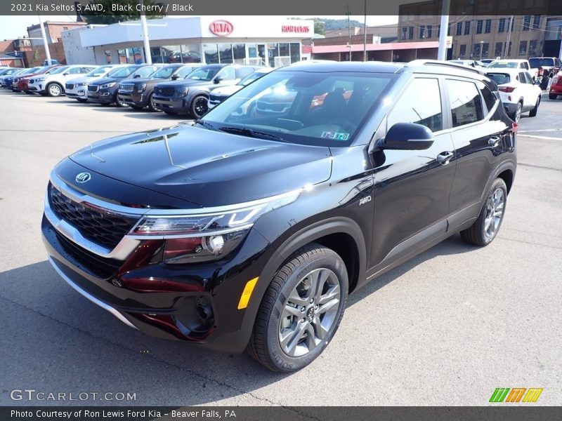 Front 3/4 View of 2021 Seltos S AWD