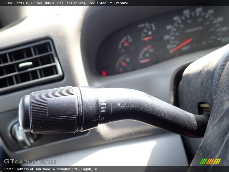 Controls of 2000 F350 Super Duty XL Regular Cab 4x4