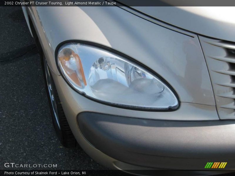 Light Almond Metallic / Taupe 2002 Chrysler PT Cruiser Touring