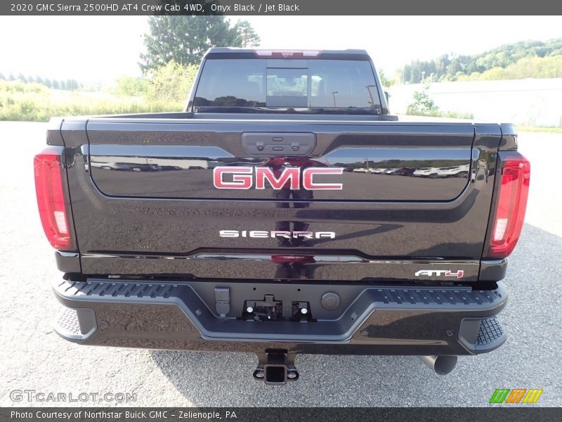  2020 Sierra 2500HD AT4 Crew Cab 4WD Logo