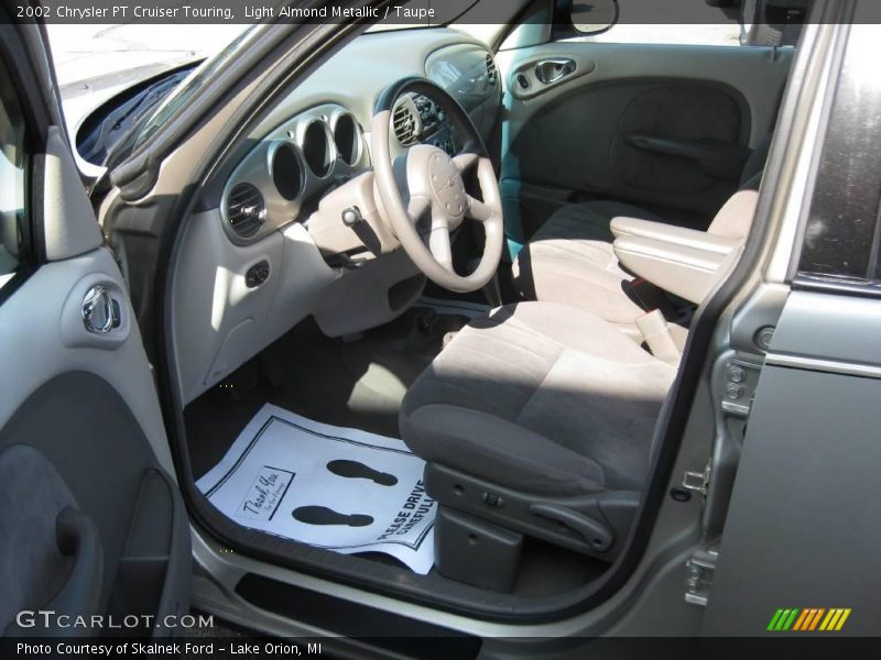 Light Almond Metallic / Taupe 2002 Chrysler PT Cruiser Touring
