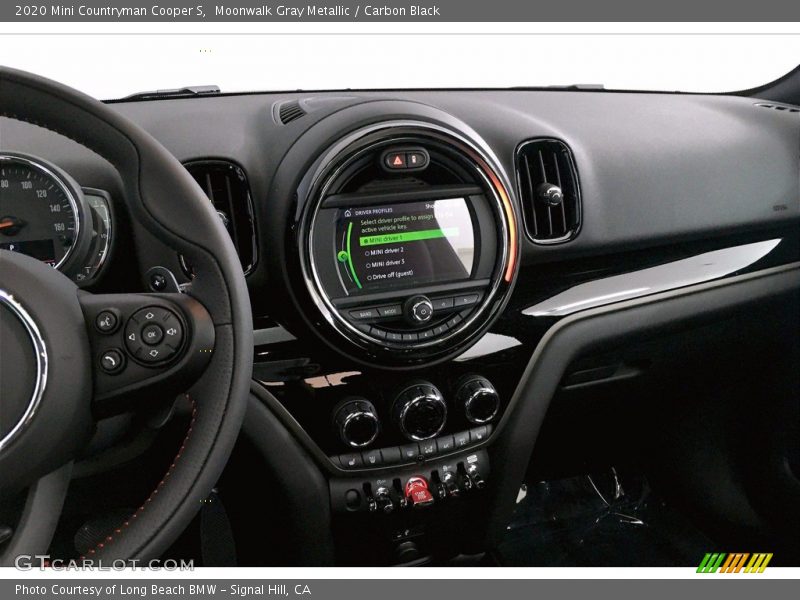 Moonwalk Gray Metallic / Carbon Black 2020 Mini Countryman Cooper S