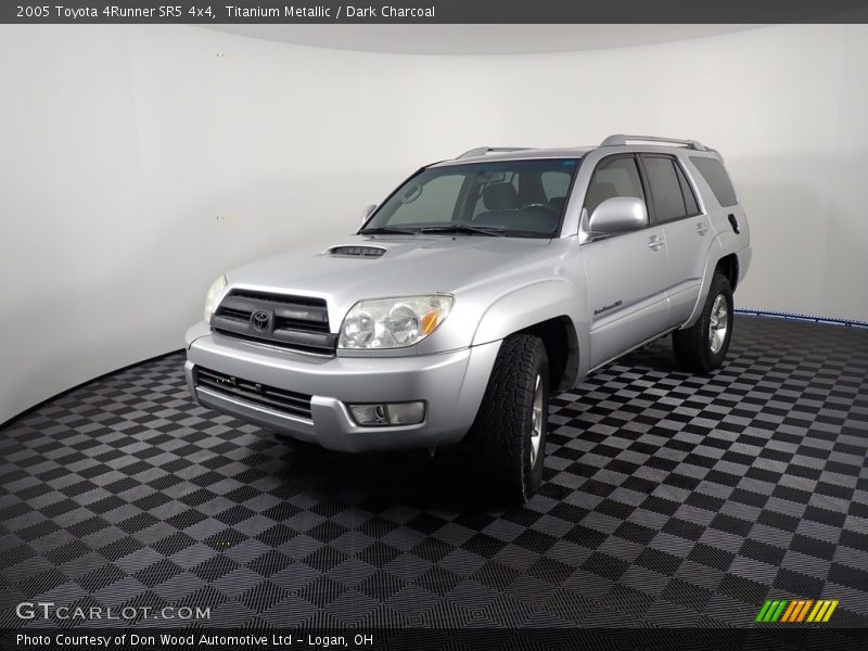 Titanium Metallic / Dark Charcoal 2005 Toyota 4Runner SR5 4x4