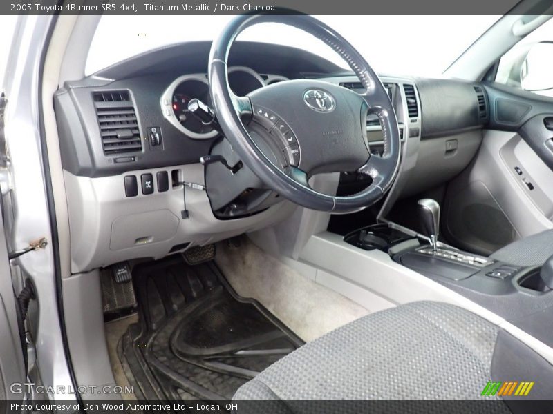 Titanium Metallic / Dark Charcoal 2005 Toyota 4Runner SR5 4x4