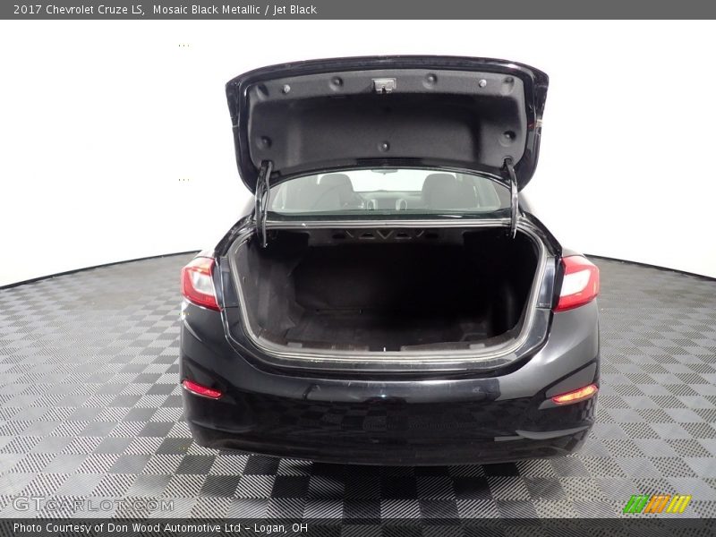 Mosaic Black Metallic / Jet Black 2017 Chevrolet Cruze LS