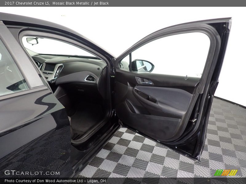 Mosaic Black Metallic / Jet Black 2017 Chevrolet Cruze LS