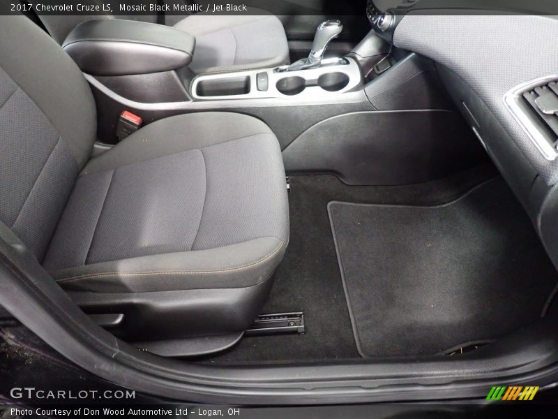 Mosaic Black Metallic / Jet Black 2017 Chevrolet Cruze LS
