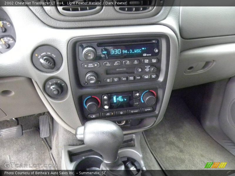 Light Pewter Metallic / Dark Pewter 2002 Chevrolet TrailBlazer LT 4x4