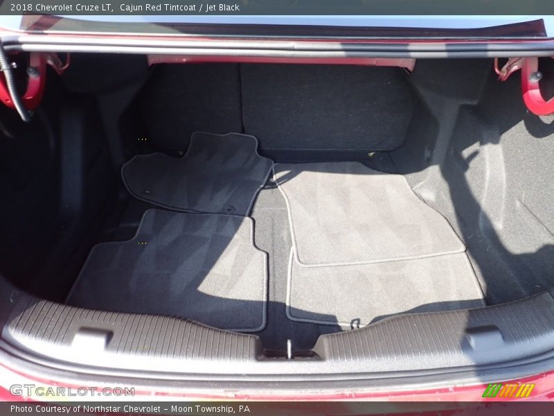 Cajun Red Tintcoat / Jet Black 2018 Chevrolet Cruze LT