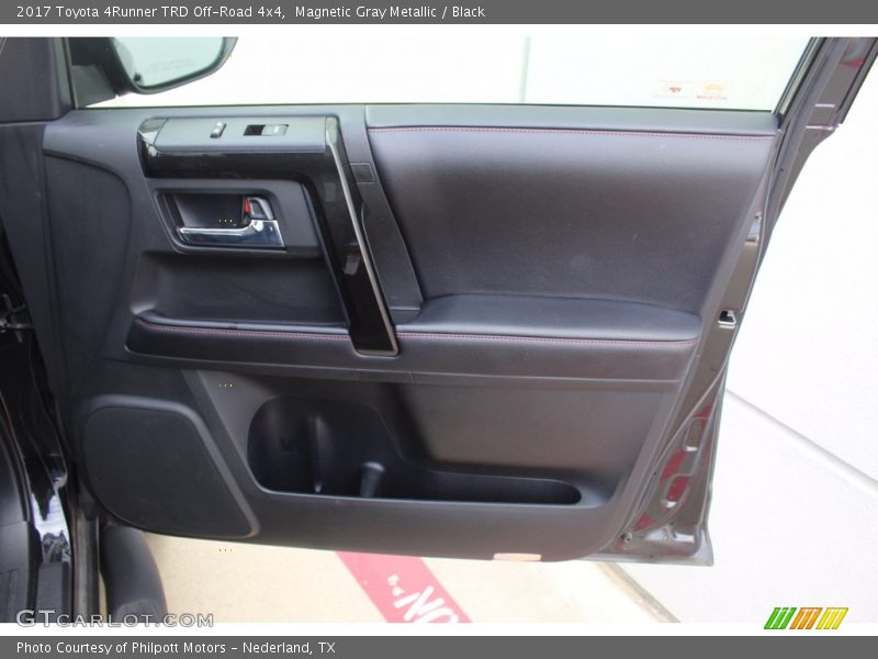 Magnetic Gray Metallic / Black 2017 Toyota 4Runner TRD Off-Road 4x4