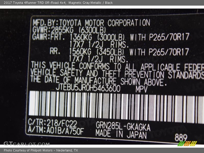 Magnetic Gray Metallic / Black 2017 Toyota 4Runner TRD Off-Road 4x4