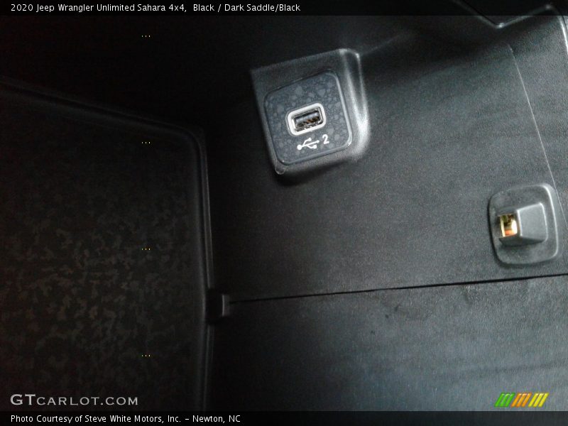 Black / Dark Saddle/Black 2020 Jeep Wrangler Unlimited Sahara 4x4