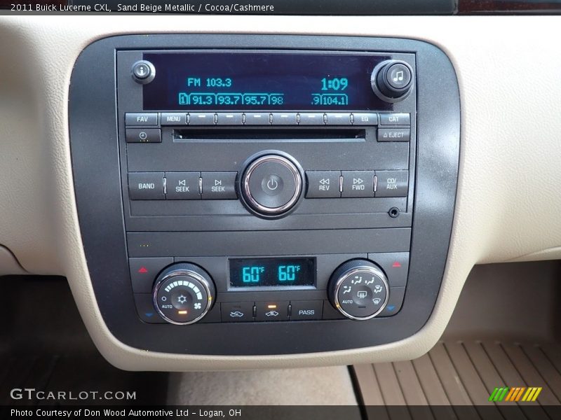 Sand Beige Metallic / Cocoa/Cashmere 2011 Buick Lucerne CXL