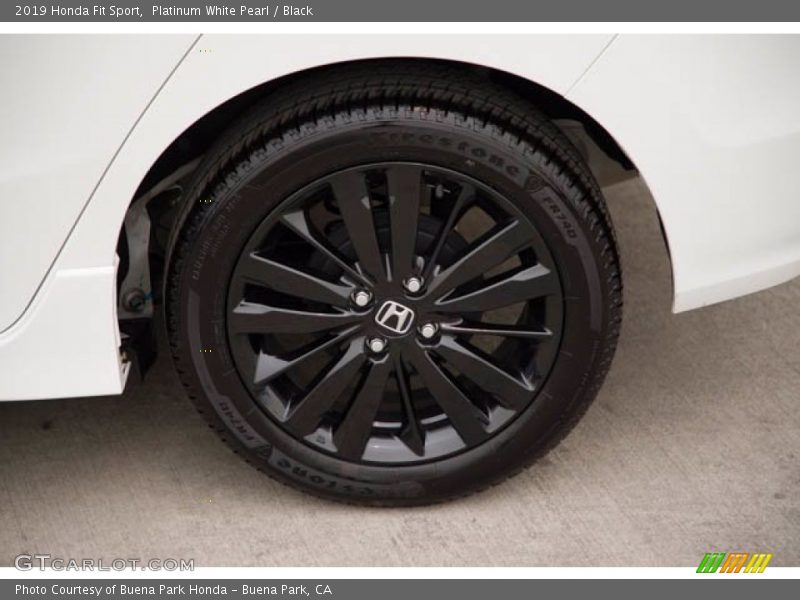 Platinum White Pearl / Black 2019 Honda Fit Sport
