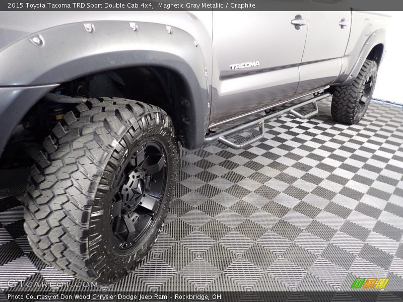 Magnetic Gray Metallic / Graphite 2015 Toyota Tacoma TRD Sport Double Cab 4x4