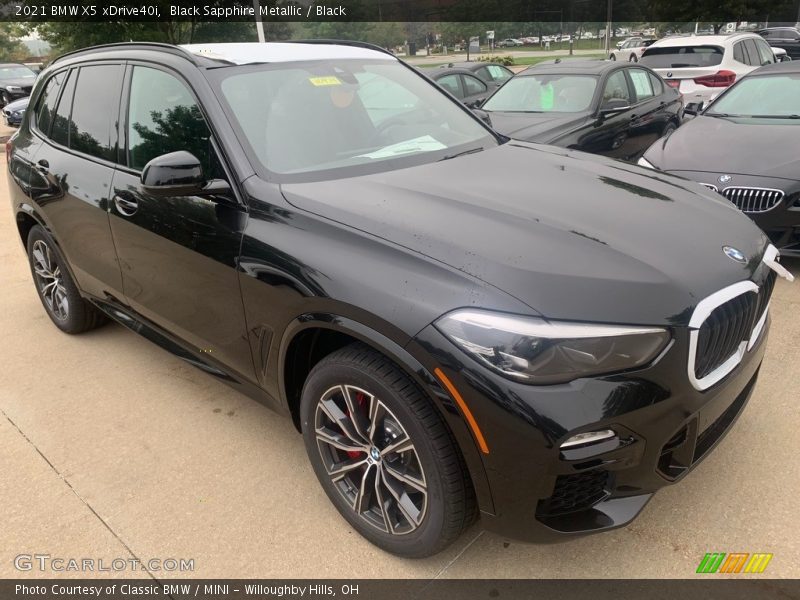 Front 3/4 View of 2021 X5 xDrive40i