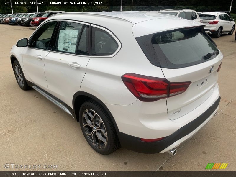 Mineral White Metallic / Oyster 2021 BMW X1 xDrive28i