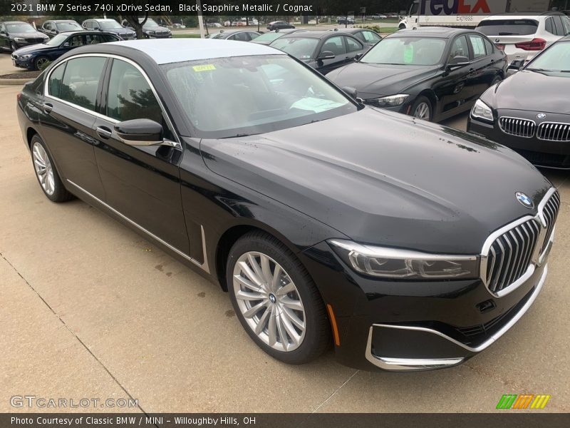 Front 3/4 View of 2021 7 Series 740i xDrive Sedan