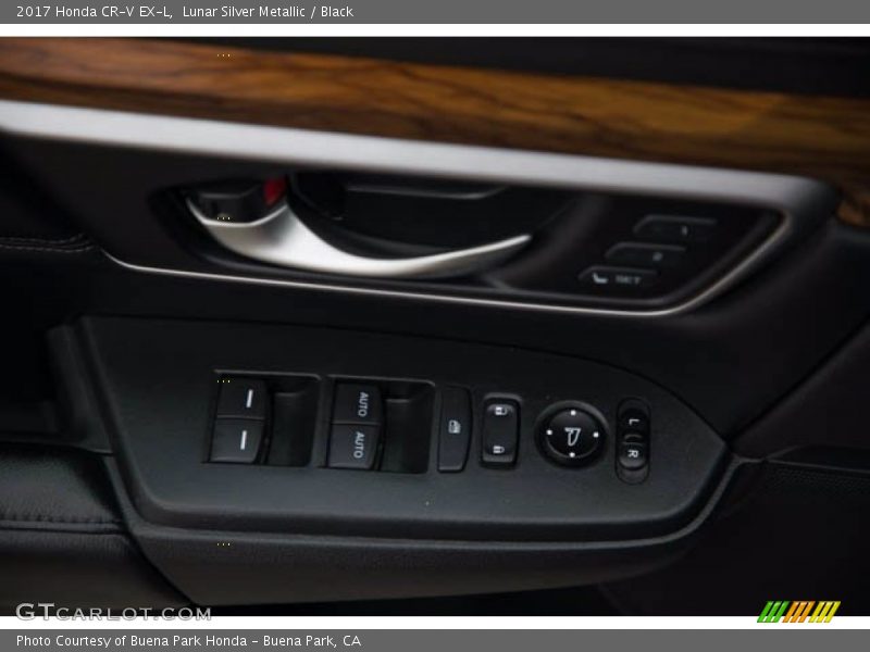 Lunar Silver Metallic / Black 2017 Honda CR-V EX-L