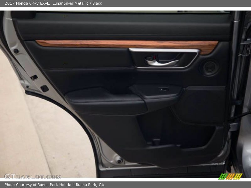 Lunar Silver Metallic / Black 2017 Honda CR-V EX-L