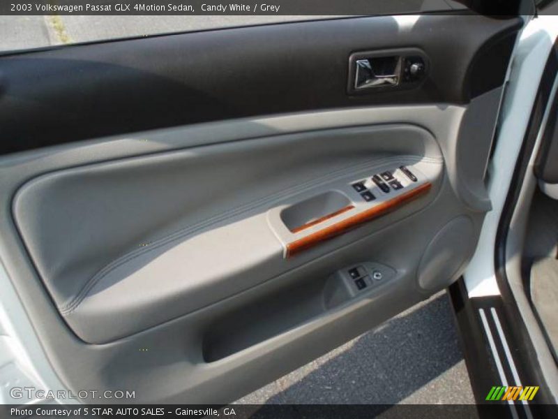 Candy White / Grey 2003 Volkswagen Passat GLX 4Motion Sedan
