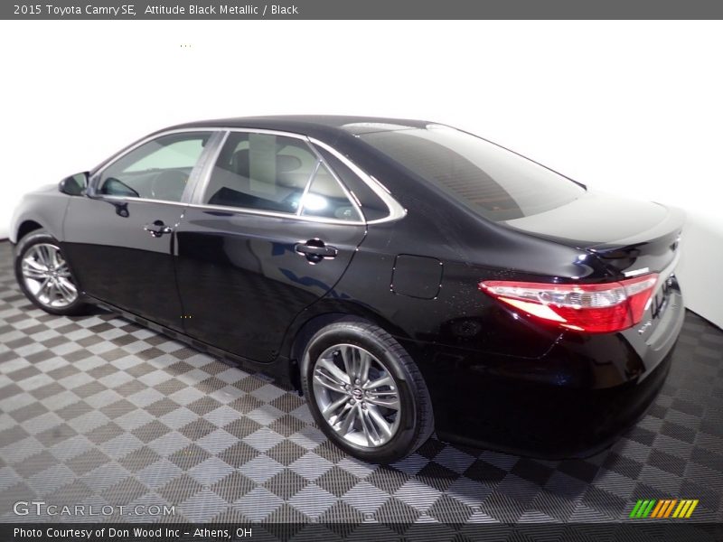 Attitude Black Metallic / Black 2015 Toyota Camry SE