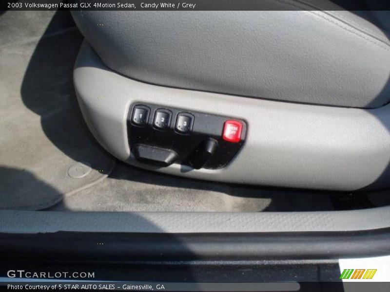 Candy White / Grey 2003 Volkswagen Passat GLX 4Motion Sedan