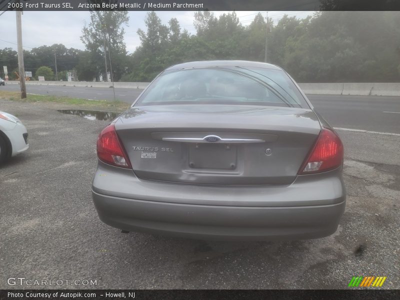 Arizona Beige Metallic / Medium Parchment 2003 Ford Taurus SEL