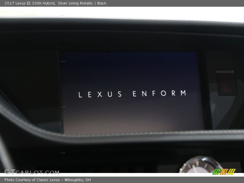 Silver Lining Metallic / Black 2017 Lexus ES 300h Hybrid