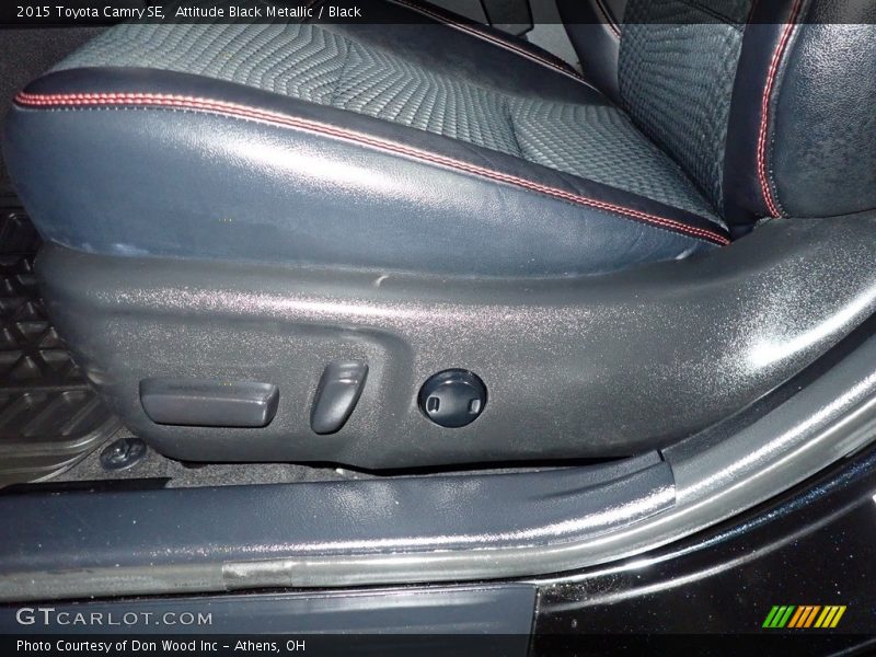 Attitude Black Metallic / Black 2015 Toyota Camry SE