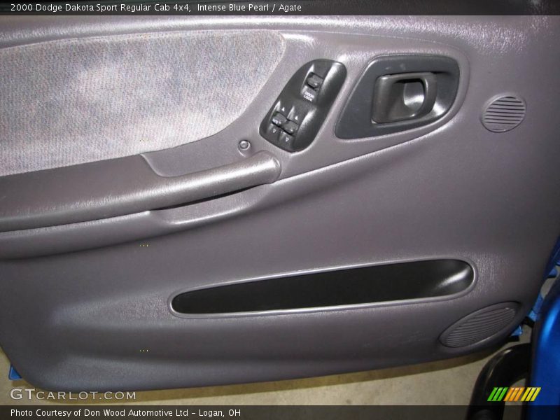 Intense Blue Pearl / Agate 2000 Dodge Dakota Sport Regular Cab 4x4