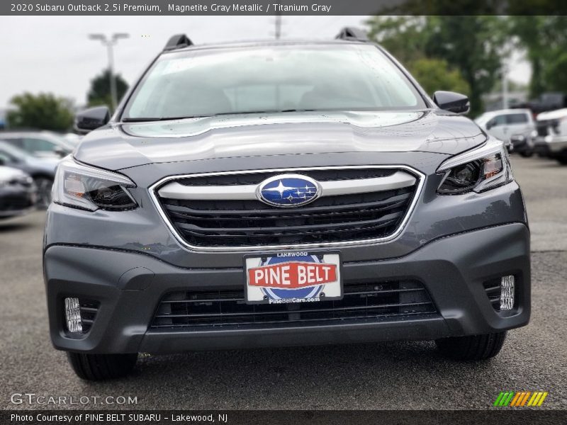 Magnetite Gray Metallic / Titanium Gray 2020 Subaru Outback 2.5i Premium