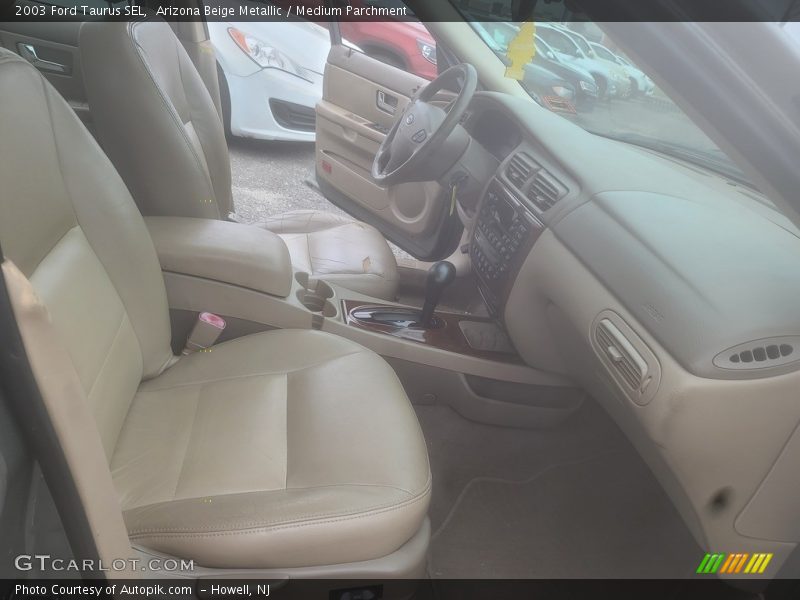 Arizona Beige Metallic / Medium Parchment 2003 Ford Taurus SEL