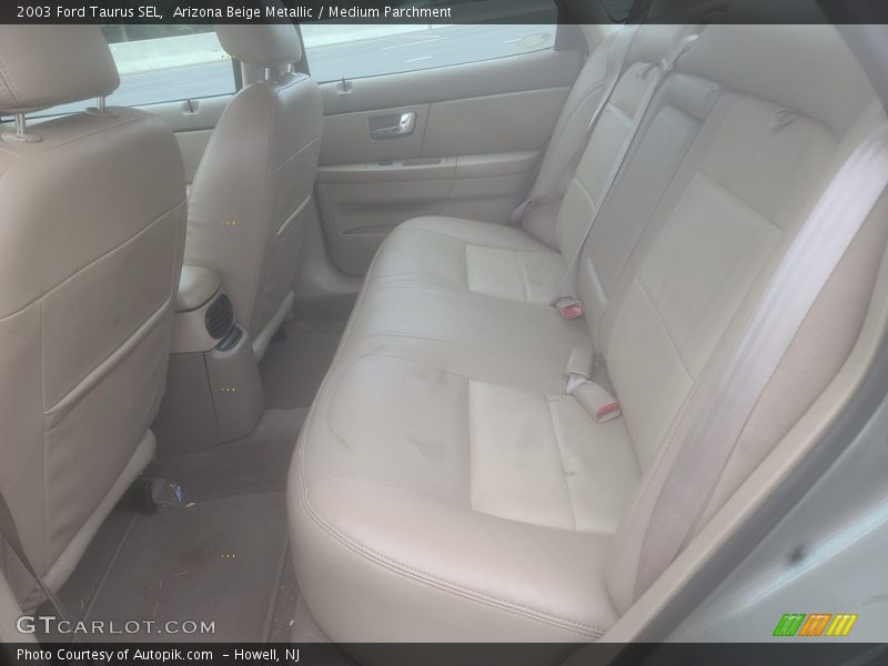 Arizona Beige Metallic / Medium Parchment 2003 Ford Taurus SEL