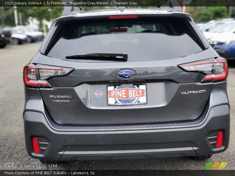 Magnetite Gray Metallic / Titanium Gray 2020 Subaru Outback 2.5i Premium