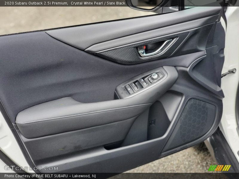 Crystal White Pearl / Slate Black 2020 Subaru Outback 2.5i Premium
